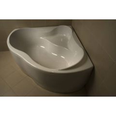 143x143 akrilna kada Verona Polyagram